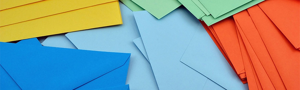 Цветные конверты бумажные